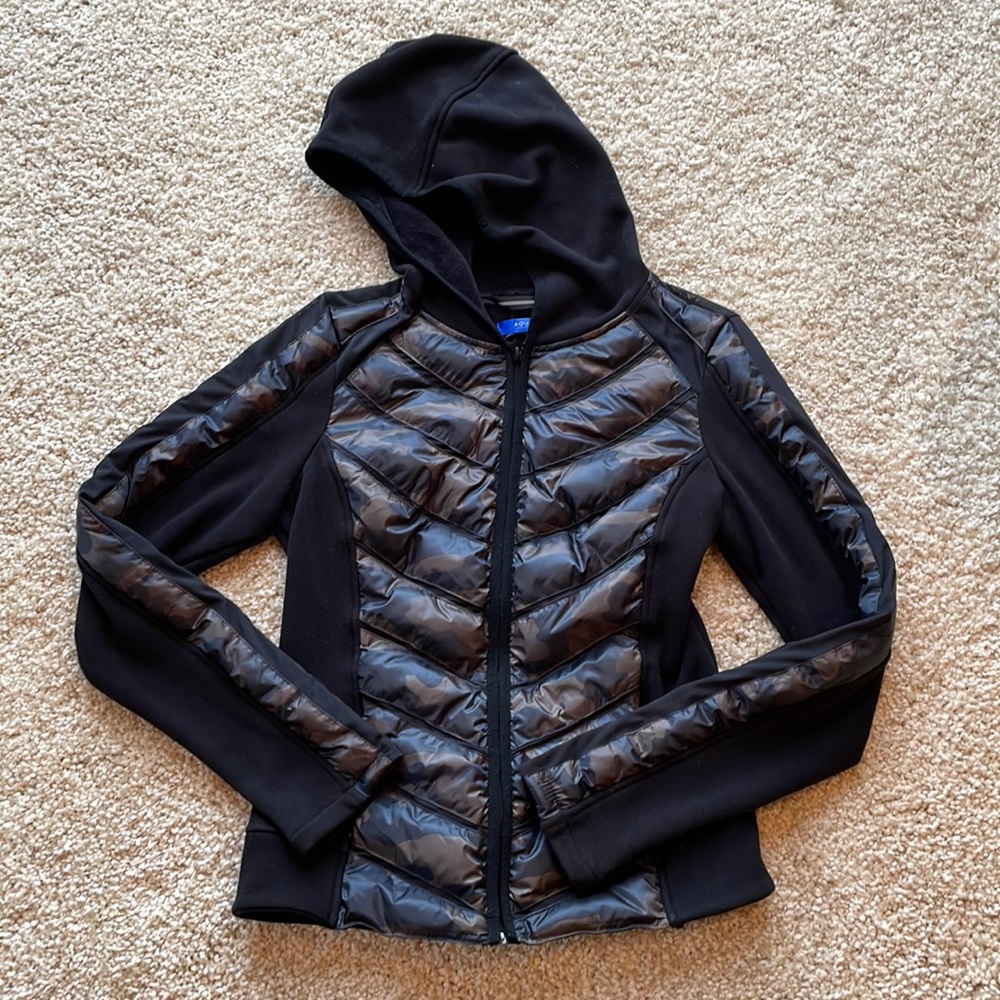 Bloomingdale’s Aqua Athletic puffer & knit jacket